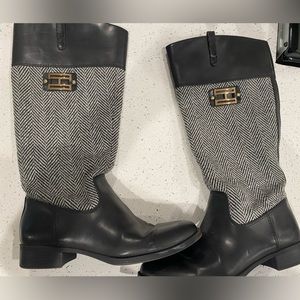 Tommy Hilfiger Boots Size 9 Black & White